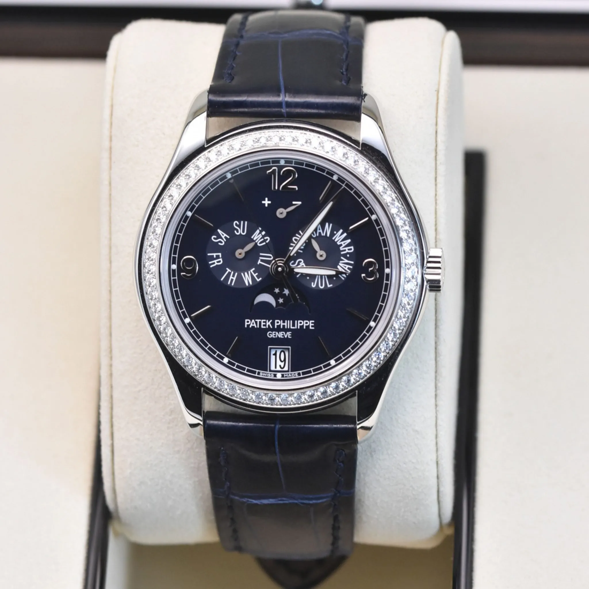 Patek Philippe Annual Calendar 5147G Ref. 5147G